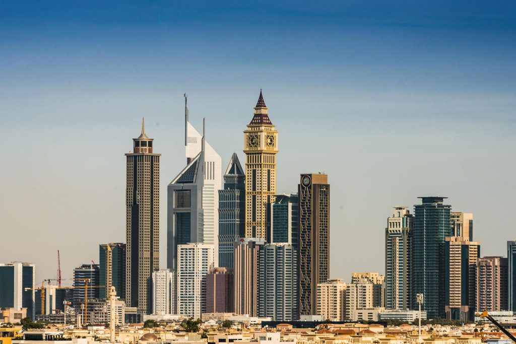 Como Solicitar Cartão de Crédito Online nos Principais Bancos dos Emirados Árabes Unidos: Emirates NBD, FAB, ADCB e Mais - como solicitar cartão de credito online Emirados Árabes Unidos